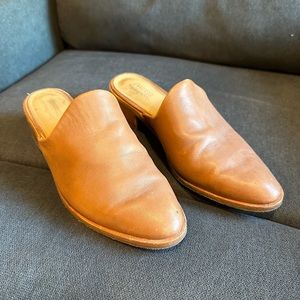 Soludos leather slides size 8